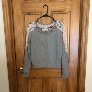 Lace & sequined sweatshirt